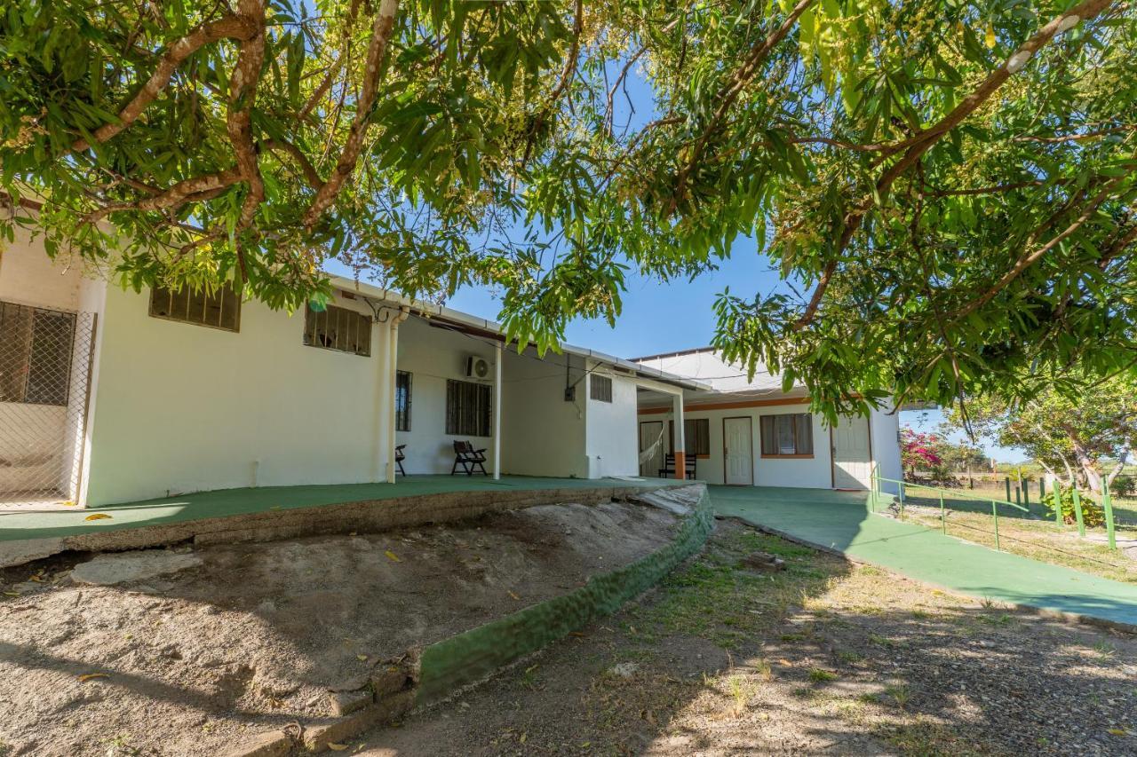 El Cocobolo Food&Rest Room 6 Bed And Breakfast Wifi Ac Pkg Gratis Liberia Bagian luar foto