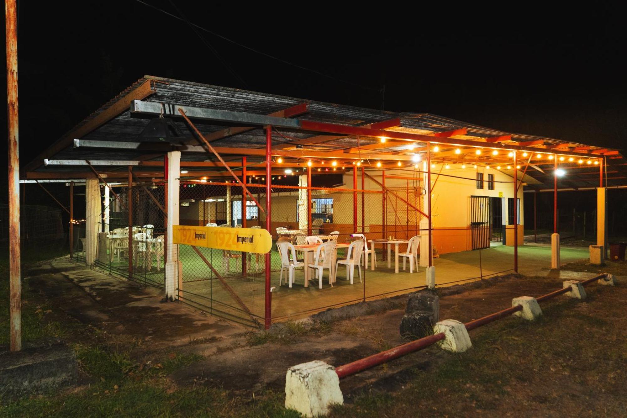 El Cocobolo Food&Rest Room 6 Bed And Breakfast Wifi Ac Pkg Gratis Liberia Bagian luar foto