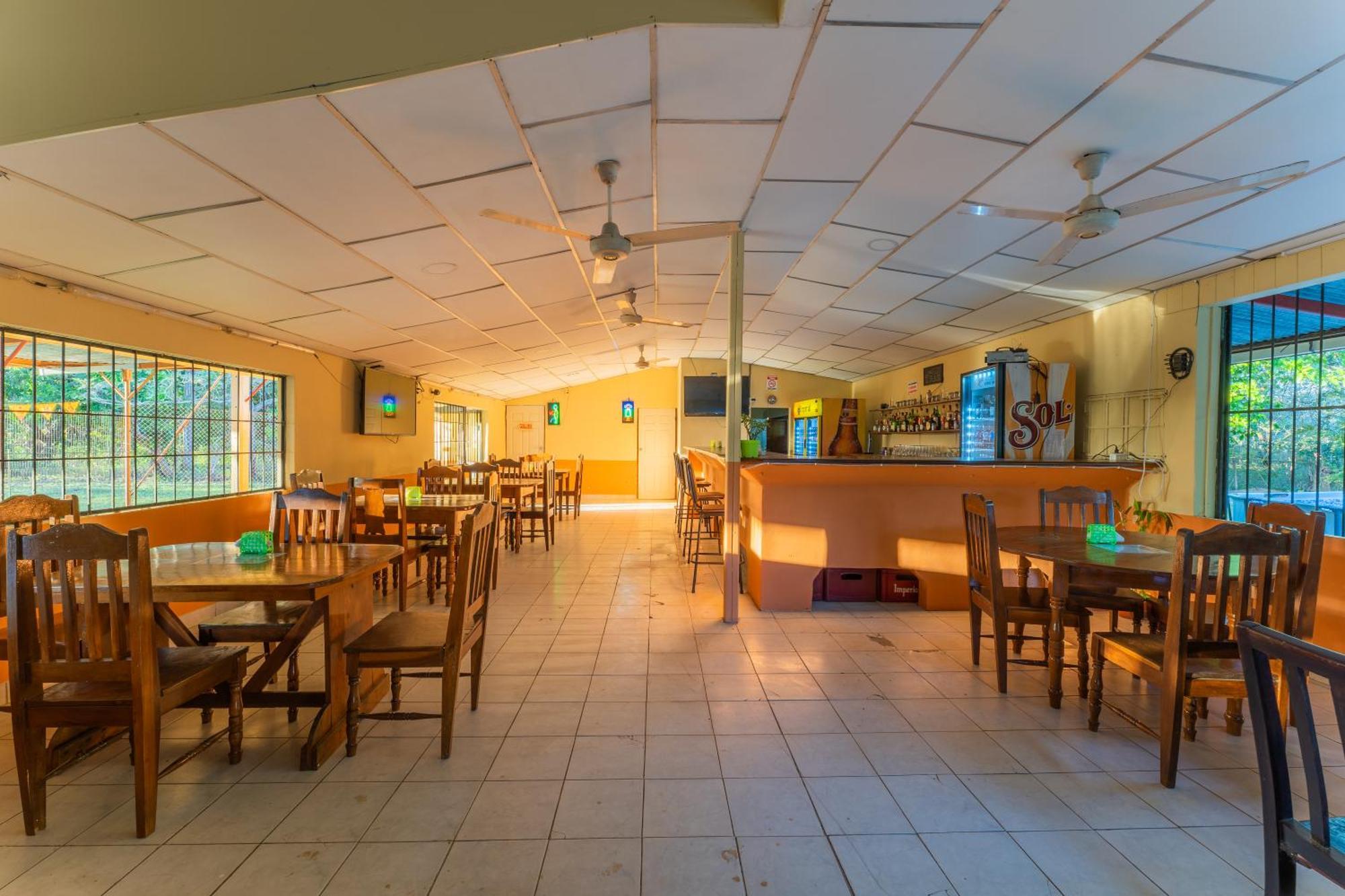 El Cocobolo Food&Rest Room 6 Bed And Breakfast Wifi Ac Pkg Gratis Liberia Bagian luar foto