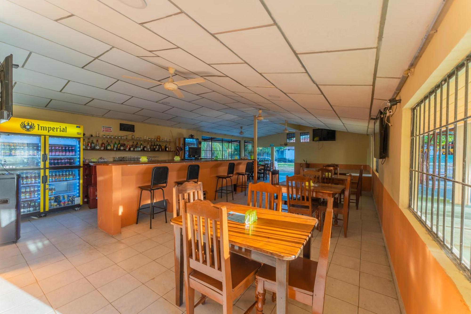El Cocobolo Food&Rest Room 6 Bed And Breakfast Wifi Ac Pkg Gratis Liberia Bagian luar foto